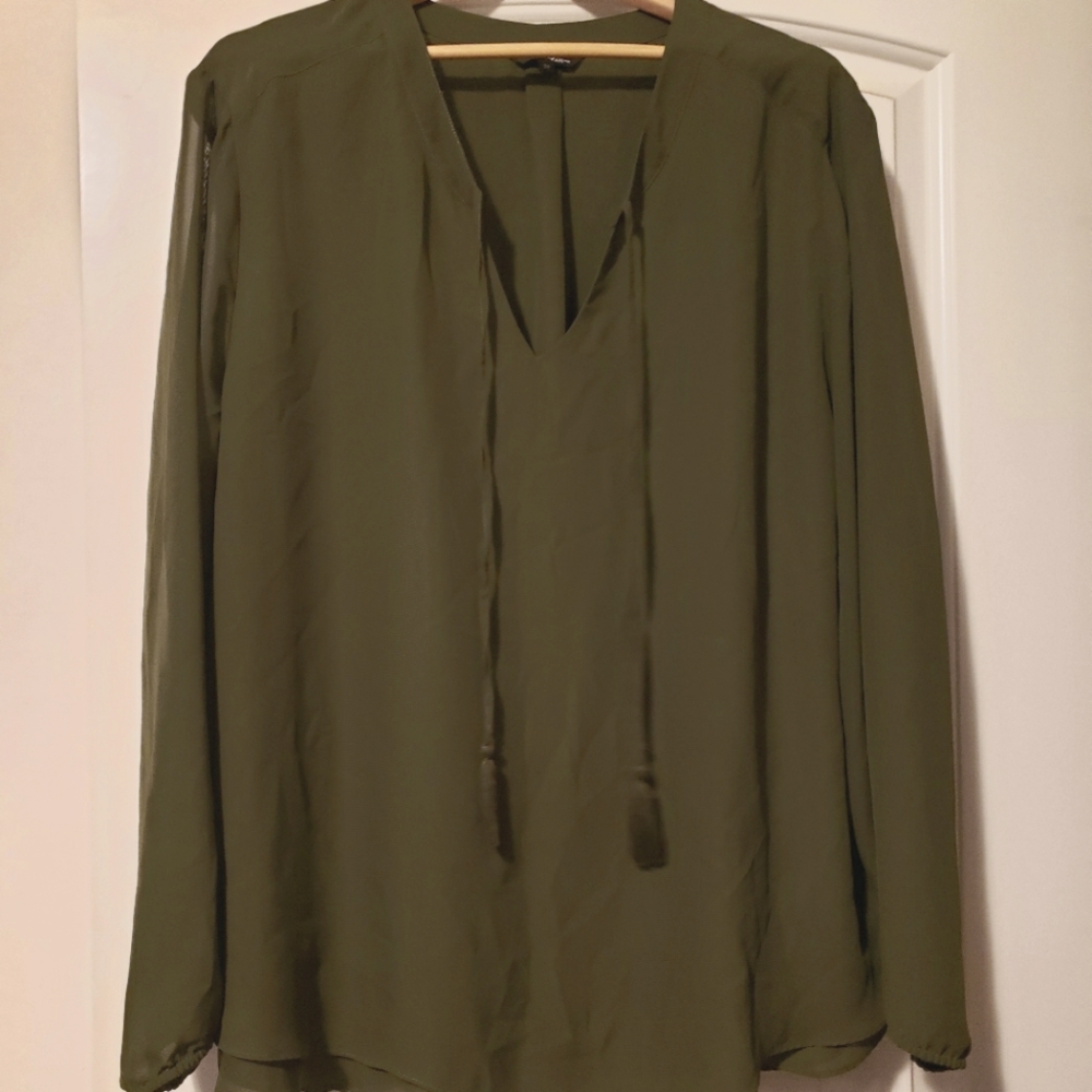 Size 3XL blouse. Tunic style. Olive green.
